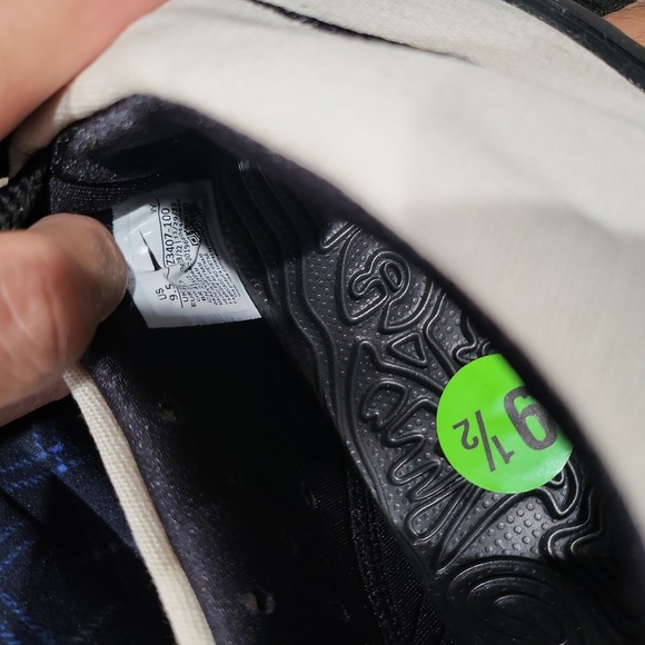 ACG Moc "Summit White Black" - Picture 10 of 10